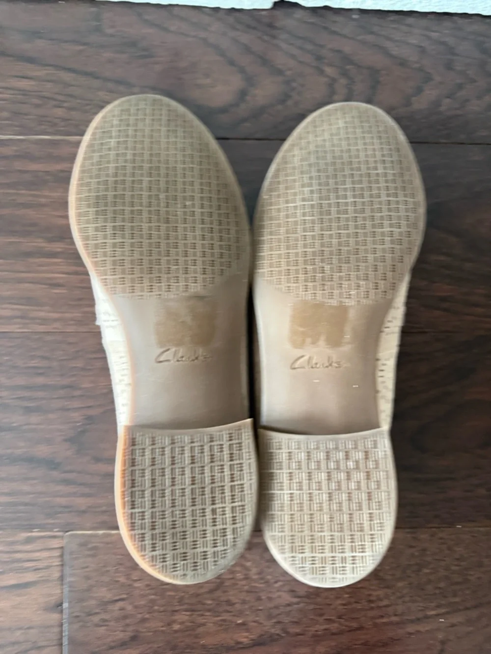 Clarks Women’s Trish Calla Loafer — Sand Suede EUC! - Picture 10 of 11